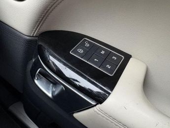 LAND ROVER RANGE ROVER SPORT 3.0 SD V6 HSE Dynamic SUV 5dr Diesel Auto 4WD Euro 6 (s/s) (306 