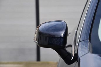 VOLVO XC90 2.0h T8 Twin Engine 9.2kWh Momentum SUV 5dr Petrol Plug-in Hybri