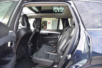 VOLVO XC90 2.0h T8 Twin Engine 9.2kWh Momentum SUV 5dr Petrol Plug-in Hybri