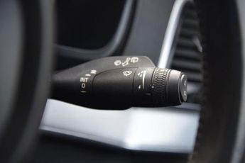 VOLVO XC90 2.0h T8 Twin Engine 9.2kWh Momentum SUV 5dr Petrol Plug-in Hybri