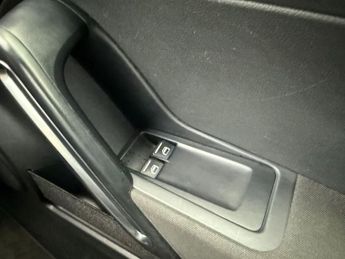 VOLKSWAGEN BEETLE 2.0 TDI Sport Hatchback 3dr Diesel DSG Euro 5 (140 ps)