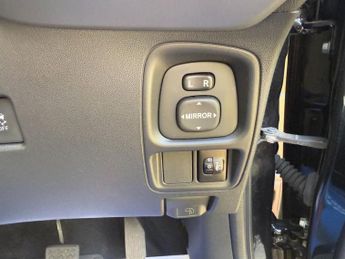 TOYOTA AYGO 1.0 VVT-i x-trend Funroof 5dr Petrol x-shift Euro 6 (71 ps)