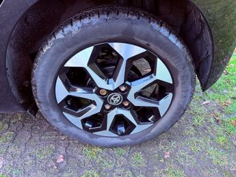 TOYOTA AYGO 1.0 VVT-i x-trend Funroof 5dr Petrol x-shift Euro 6 (71 ps)