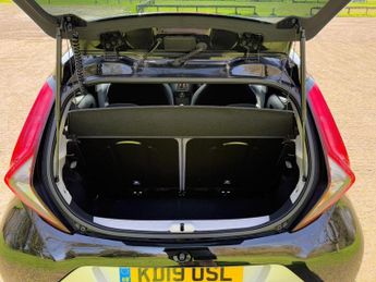 TOYOTA AYGO 1.0 VVT-i x-trend Funroof 5dr Petrol x-shift Euro 6 (71 ps)