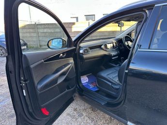 KIA SORENTO 2.2 CRDi KX-2 SUV 5dr Diesel Auto AWD Euro 6 (s/s) (197 bhp)