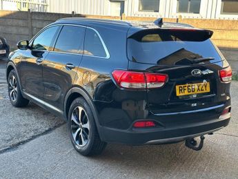 KIA SORENTO 2.2 CRDi KX-2 SUV 5dr Diesel Auto AWD Euro 6 (s/s) (197 bhp)