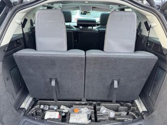 LAND ROVER DISCOVERY SPORT 2.0 TD4 HSE Dynamic Lux SUV 5dr Diesel Auto 4WD Euro 6 (s/s) (18