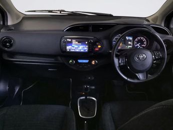 TOYOTA YARIS 1.5 VVT-h Design Hatchback 5dr Petrol Hybrid E-CVT Euro 6 (s/s) 