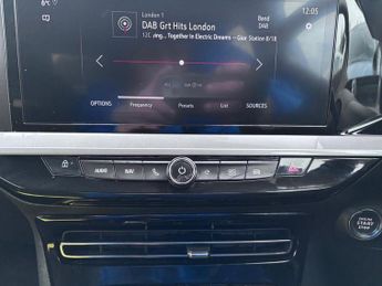 VAUXHALL MOKKA ELECTRIC 50kWh Ultimate SUV 5dr Electric Auto (136 ps)