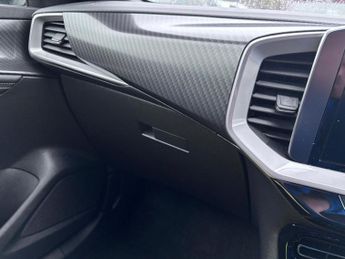 VAUXHALL MOKKA ELECTRIC 50kWh Ultimate SUV 5dr Electric Auto (136 ps)