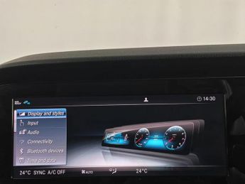 MERCEDES-BENZ E CLASS 2.0 E220d SE Saloon 4dr Diesel G-Tronic+ Euro 6 (s/s) (194 ps)