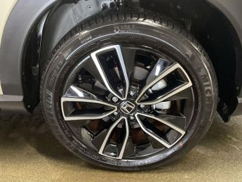 HONDA HR-V 1.5 h i-MMD Elegance SUV 5dr Petrol Hybrid CVT Euro 6 (s/s) (131
