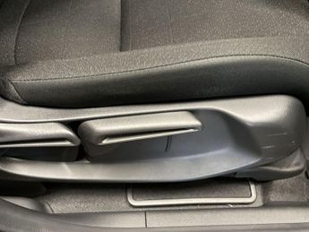 HONDA HR-V 1.5 h i-MMD Elegance SUV 5dr Petrol Hybrid CVT Euro 6 (s/s) (131