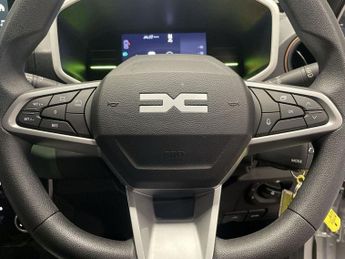 DACIA Spring 65 26.8kWh EXTREME Hatchback 5dr Electric Auto (65 ps)
