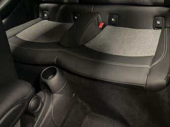 MINI Electric Hatch Cooper SE 32.6kWh Level 2 Hatchback 3dr Electric Auto (184 ps)