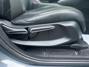 HONDA HR-V 1.5 h i-MMD Advance SUV 5dr Petrol Hybrid CVT Euro 6 (s/s) (131 