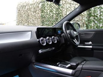 MERCEDES-BENZ EQA EQA 250 66.5kWh Sport SUV 5dr Electric Auto (190 ps)