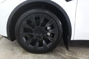TESLA MODEL Y (Dual Motor) Long Range Auto 4WDE 5dr