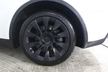 TESLA MODEL Y (Dual Motor) Long Range Auto 4WDE 5dr