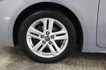 TOYOTA COROLLA 1.8 VVT-h Icon CVT Euro 6 (s/s) 5dr