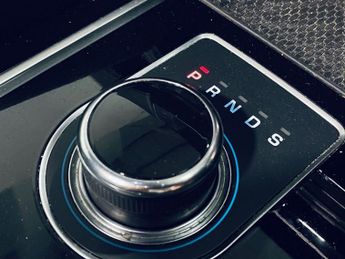 JAGUAR F-PACE 2.0 D180 R-Sport SUV 5dr Diesel Auto AWD Euro 6 (s/s) (180 ps)