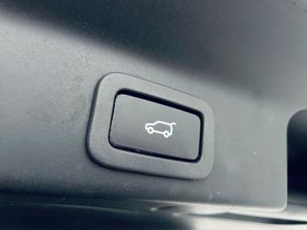 JAGUAR F-PACE 2.0 D180 R-Sport SUV 5dr Diesel Auto AWD Euro 6 (s/s) (180 ps)