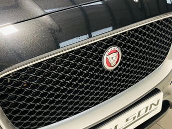 JAGUAR F-PACE 2.0 D180 R-Sport SUV 5dr Diesel Auto AWD Euro 6 (s/s) (180 ps)