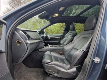 VOLVO XC90 2.0 B5 MHEV Plus SUV 5dr Diesel Hybrid Auto 4WD Euro 6 (s/s) (23