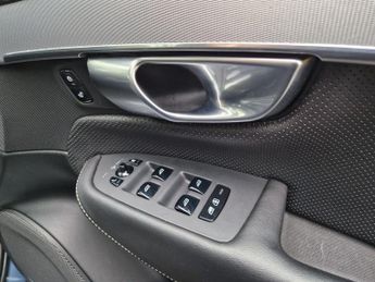 VOLVO XC90 2.0 B5 MHEV Plus SUV 5dr Diesel Hybrid Auto 4WD Euro 6 (s/s) (23