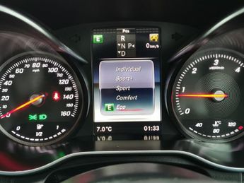 MERCEDES-BENZ C-CLASS 2.1 C220d AMG Line (Premium Plus) Coupe 2dr Diesel G-Tronic+ Eur