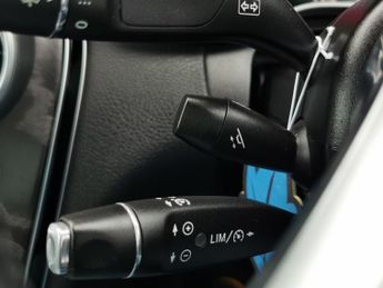 MERCEDES-BENZ C-CLASS 2.1 C220d AMG Line (Premium Plus) Coupe 2dr Diesel G-Tronic+ Eur