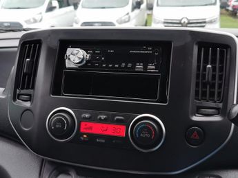 NISSAN e-NV200 40kWh Visia Panel Van 5dr Electric Auto SWB (109 ps)