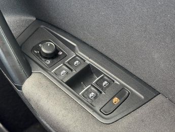 VOLKSWAGEN TIGUAN 1.4 TSI SE Navigation SUV 5dr Petrol DSG 4Motion Euro 6 (s/s) (1