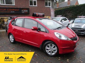 Honda Jazz 1.4 i-VTEC ES Hatchback 5dr Petrol CVT Euro 5 (99 ps)