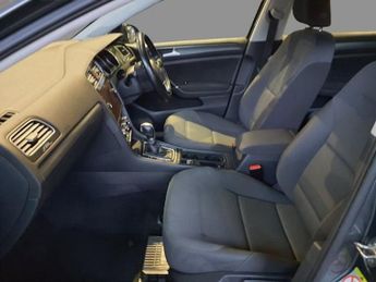 VOLKSWAGEN GOLF 1.5 TSI EVO SE Nav Estate DSG (130 ps)