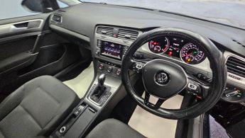 VOLKSWAGEN GOLF 1.6 TDI BlueMotion Tech Match Hatchback 5dr Diesel DSG Euro 5 (s