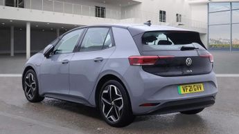 VOLKSWAGEN ID.3 Pro Performance 58kWh Life Hatchback 5dr Electric Auto (204 ps)