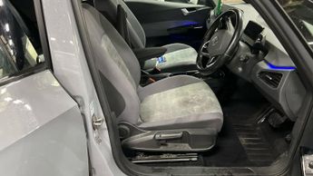 VOLKSWAGEN ID.3 Pro Performance 58kWh Life Hatchback 5dr Electric Auto (204 ps)