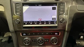 VOLKSWAGEN E-GOLF e-Golf Hatchback 5dr Electric Auto (115 ps)