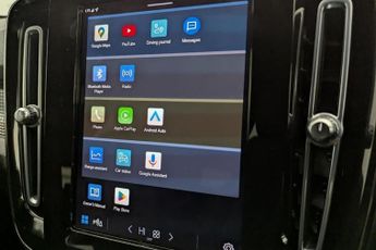 VOLVO XC40 Recharge Twin 78kWh SUV 5dr Electric Auto AWD (408 ps)