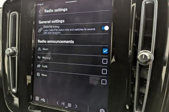 VOLVO XC40 Recharge Twin 78kWh SUV 5dr Electric Auto AWD (408 ps)