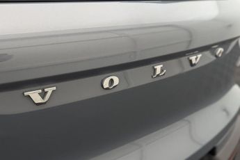 VOLVO XC40 Recharge Twin 78kWh SUV 5dr Electric Auto AWD (408 ps)