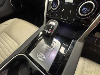 LAND ROVER DISCOVERY SPORT 2.0 P200 MHEV SE SUV 5dr Petrol Auto 4WD Euro 6 (s/s) (200 ps)