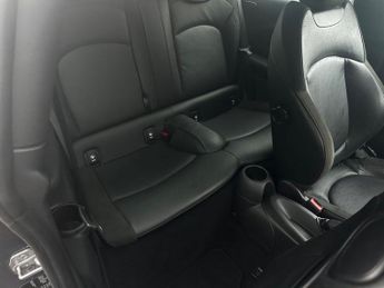 MINI HATCH 2.0 Cooper S Hatchback 3dr Petrol Auto Euro 6 (s/s) (192 ps)