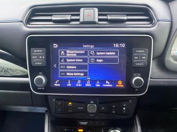 NISSAN LEAF 39kWh N-Connecta Hatchback 5dr Electric Auto (150 ps)