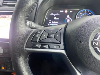 NISSAN LEAF 39kWh N-Connecta Hatchback 5dr Electric Auto (150 ps)