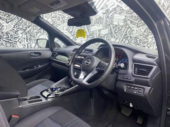 NISSAN LEAF 39kWh N-Connecta Hatchback 5dr Electric Auto (150 ps)