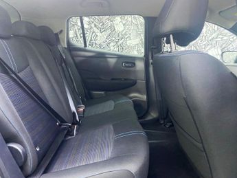 NISSAN LEAF 39kWh N-Connecta Hatchback 5dr Electric Auto (150 ps)