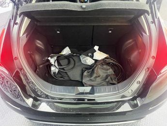 NISSAN LEAF 39kWh N-Connecta Hatchback 5dr Electric Auto (150 ps)