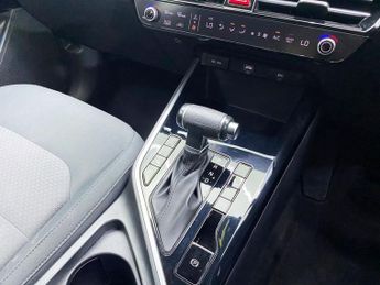 KIA NIRO 1.6h GDi 2 SUV 5dr Petrol Hybrid DCT Euro 6 (s/s) (139 bhp)